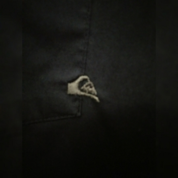 Quicksilver embroidered button down long sleeve -M - Picture 3 of 6
